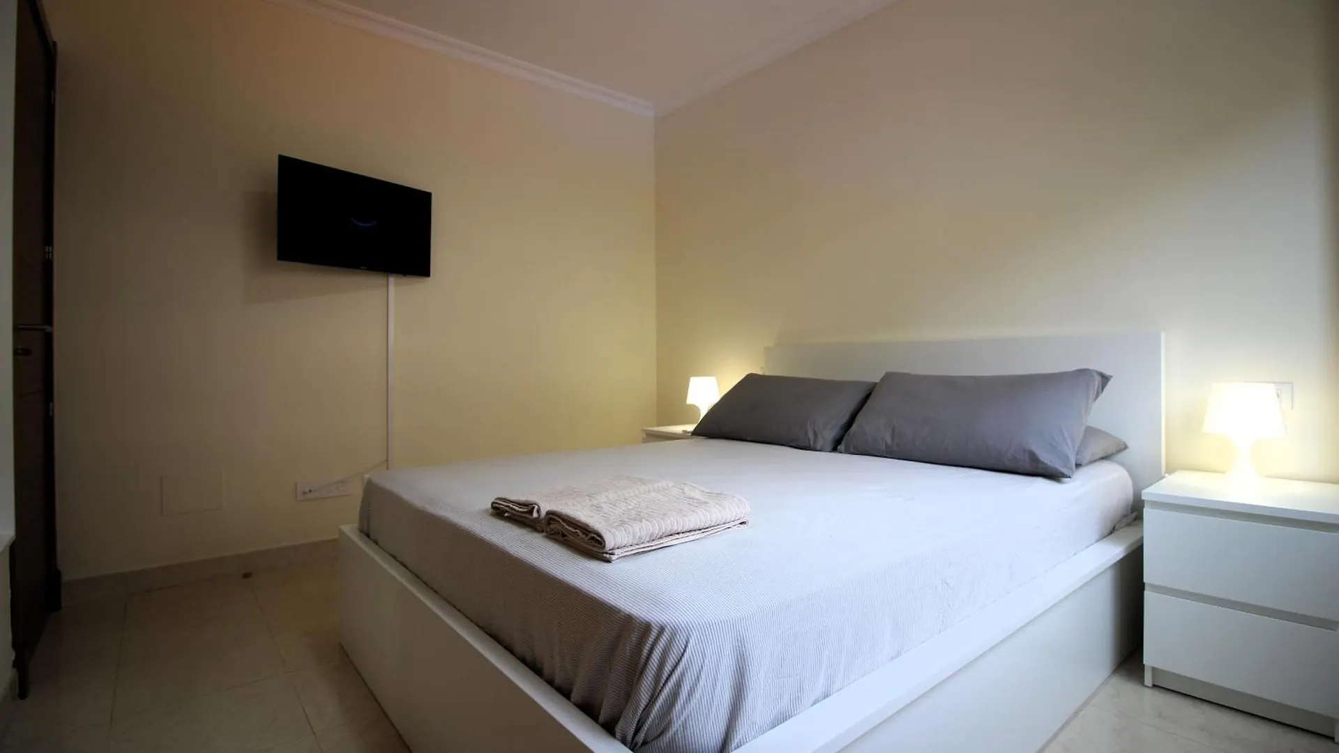 New Sea View Apartment With Terrace In Palm Mar - Arona